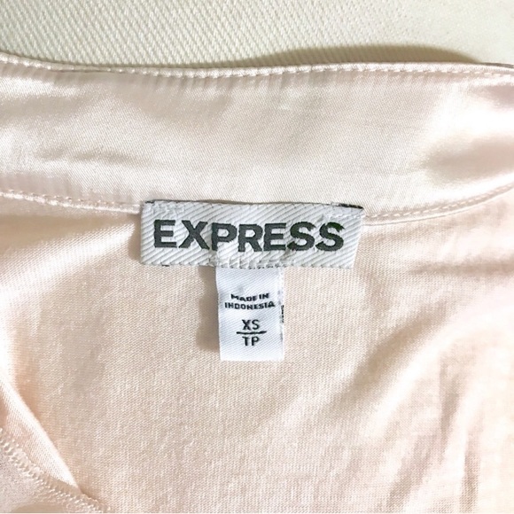 •Express• peach ruffle top {D26} - Picture 5 of 6